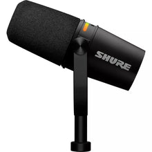 Carica l'immagine nel visualizzatore di Gallery, Shure MV7+ Black
