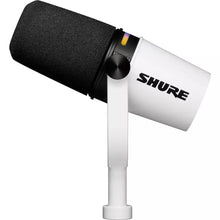 Carica l'immagine nel visualizzatore di Gallery, Shure MV7+ White