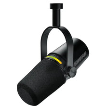 Carica l'immagine nel visualizzatore di Gallery, Shure MV7+ Black