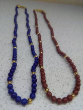 Carica l'immagine nel visualizzatore di Gallery, Collana perline piccole vetro