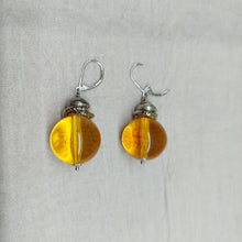 Carica l'immagine nel visualizzatore di Gallery, Orecchini Amber