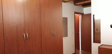Carica l'immagine nel visualizzatore di Gallery, Appartamento in centro - ID&M