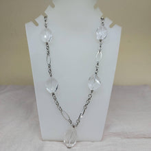Carica l'immagine nel visualizzatore di Gallery, Collana Catena e Cristallo di Rocca - ID&M