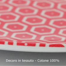 Carica l'immagine nel visualizzatore di Gallery, Tazzina Caffè con Piattino in Melamina motivo Miele Rosso