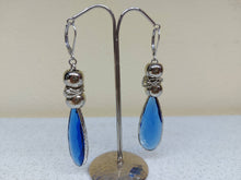 Carica l'immagine nel visualizzatore di Gallery, Orecchini goccia vetro Blu