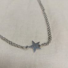 Carica l'immagine nel visualizzatore di Gallery, Completo collana e bracciale in Acciaio con ciondolo centrale - ID&M