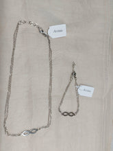 Carica l'immagine nel visualizzatore di Gallery, Completo collana e bracciale in Acciaio con ciondolo centrale - ID&M