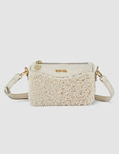 Carica l'immagine nel visualizzatore di Gallery, Borsetta pellicciotto