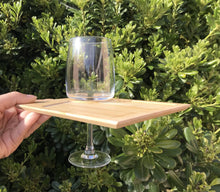 Carica l'immagine nel visualizzatore di Gallery, Set di Piatti in Bambù con Portabicchiere - Le Botteghe del Polesine