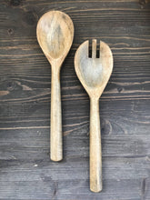 Carica l'immagine nel visualizzatore di Gallery, Posate Insalata in Legno di Mango - Le Botteghe del Polesine