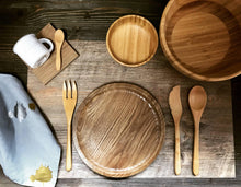 Carica l'immagine nel visualizzatore di Gallery, Piatto Piccolo in Legno di Acacia - Le Botteghe del Polesine