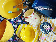 Carica l'immagine nel visualizzatore di Gallery, Insalatiera in Ceramica colore Giallo