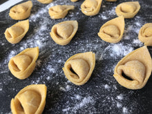 Carica l'immagine nel visualizzatore di Gallery, Macchina Manuale per Pasta Fresca Imperia - Le Botteghe del Polesine