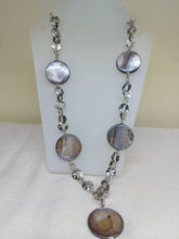 Carica l'immagine nel visualizzatore di Gallery, Collana 5 Madreperle tonde - ID&M