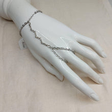 Carica l'immagine nel visualizzatore di Gallery, Baciamano - ID&M