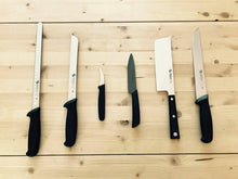 Carica l'immagine nel visualizzatore di Gallery, Coltello da Arrosto Lama 23 cm - Le Botteghe del Polesine