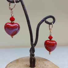 Carica l'immagine nel visualizzatore di Gallery, Orecchini cuore ceramica