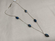 Carica l'immagine nel visualizzatore di Gallery, Collana girocollo cinque cristallini - ID&M