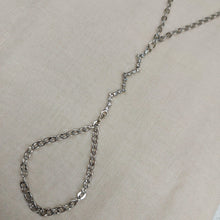 Carica l'immagine nel visualizzatore di Gallery, Baciamano - ID&M