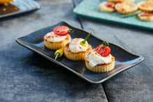 Carica l'immagine nel visualizzatore di Gallery, Piattino Rettangolare in Ceramica Chagall - ID&M