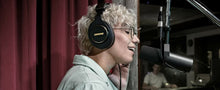 Carica l'immagine nel visualizzatore di Gallery, Shure SRH840A
