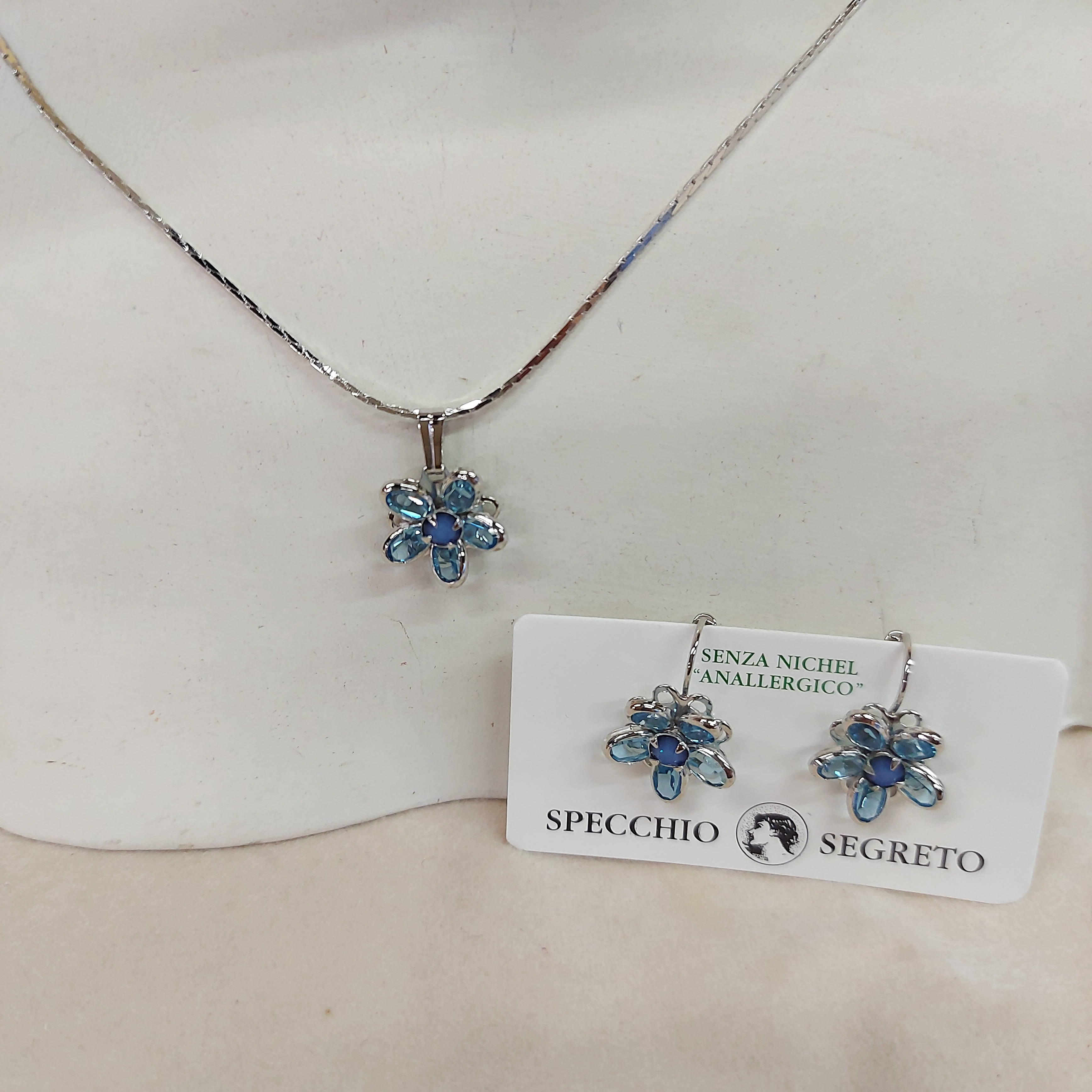 BOCAR Set Gioielli Collana E Orecchini Con Fiore Blu Scuro - Acrilico E Lega, Lunghezza 47+6,9 Cm, Regalo Per Donne In Scatola